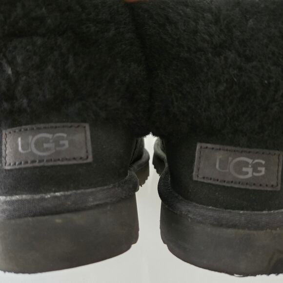UGG Classic Black Mini Fluff  Shearling Collar Ankle Bootie, Sz 8, Style 1106757 - Picture 6 of 9